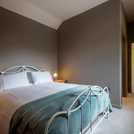 Cusgarne Manor Self-catering - Adults Only