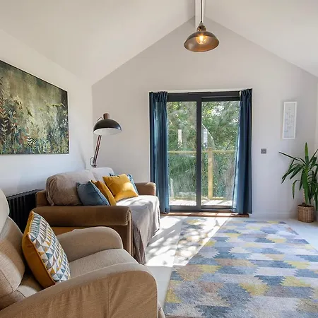 Cusgarne Manor Self-catering - Adults Only Holiday home *